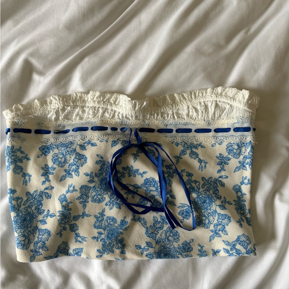 Blue Floral Lace Trimmed tube top